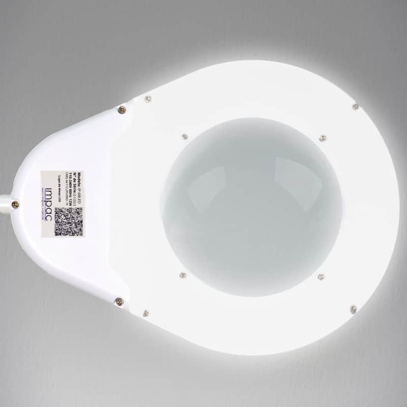 Lupa com iluminação Led IP-68LED