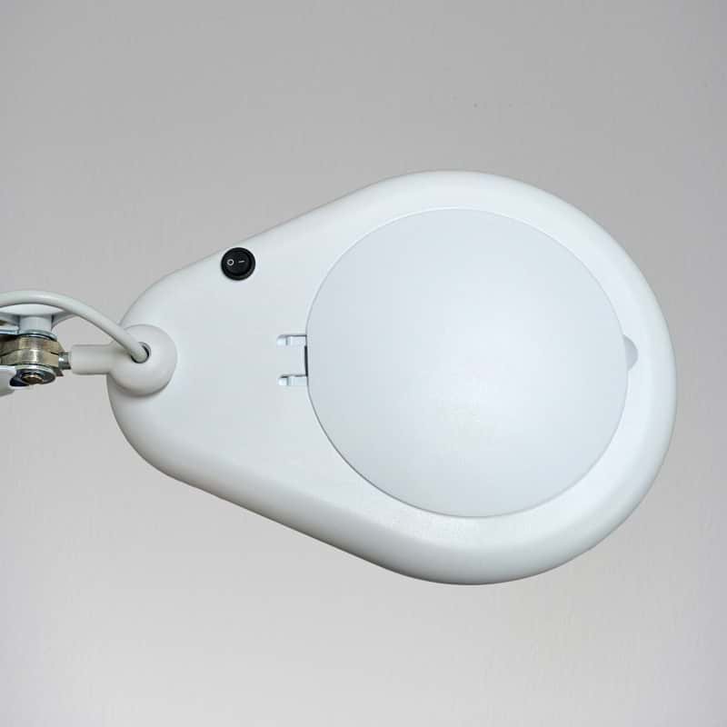 Lupa com iluminação Led IP-68LED